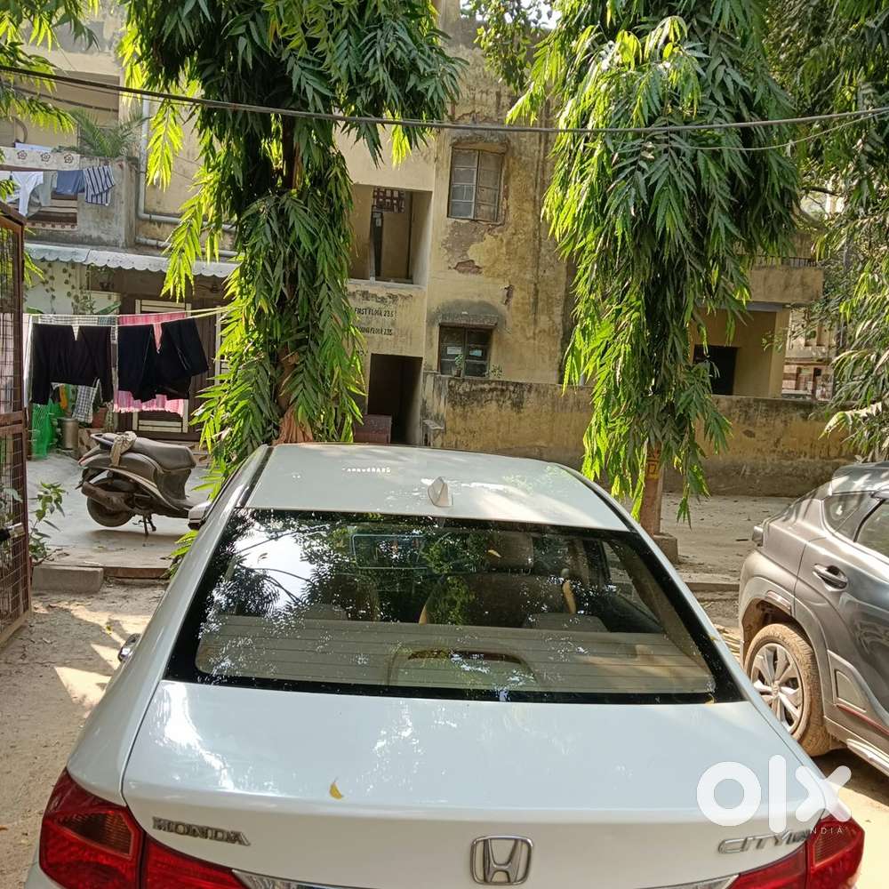 Honda City Hybrid 2015