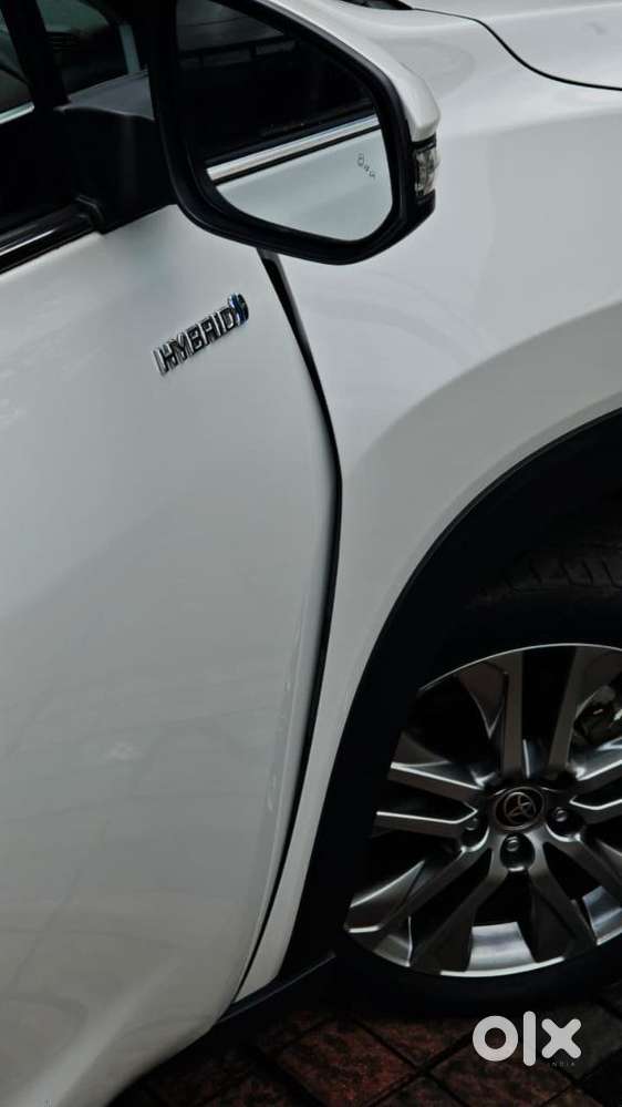 Toyota Innova Hycross 2.0 Zx (o) Hybrid 7 Str, 2023, Petrol