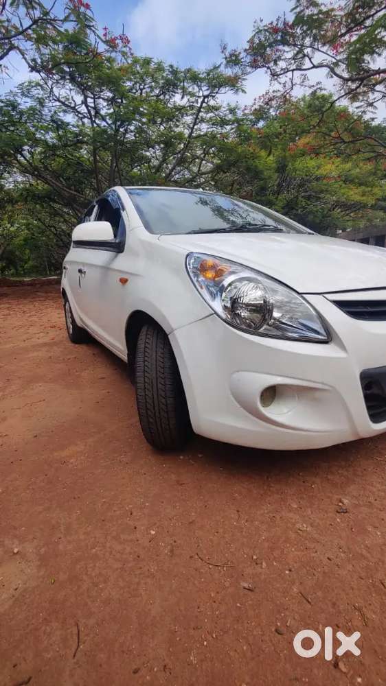 Hyundai I20 2009 Petrol 95000 Km Driven