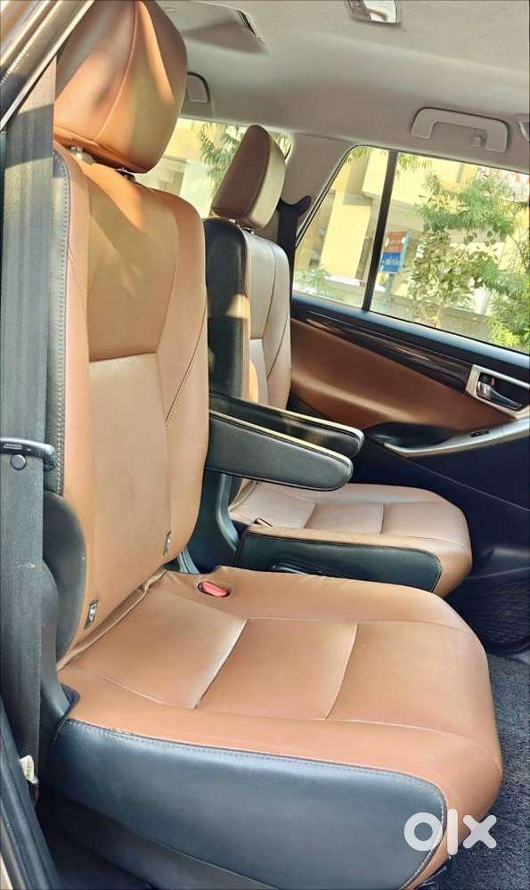 Toyota Innova Crysta 2.8z Automatic, 2018, Diesel