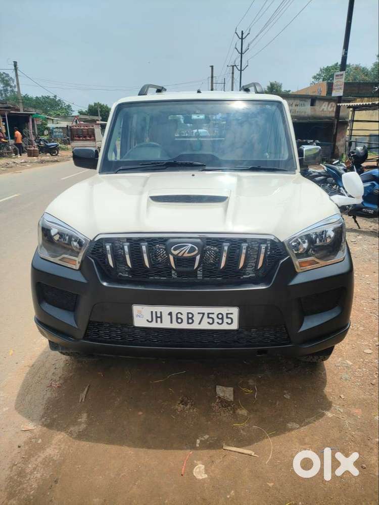 Mahindra Scorpio 2015