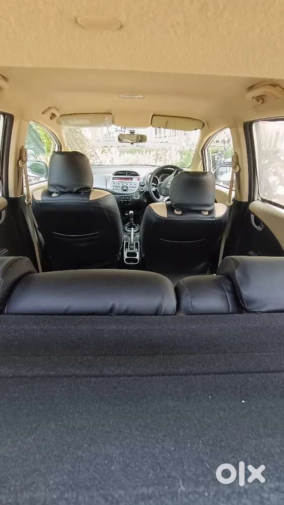 Honda Jazz 2011 S / Valid Upto 2011 November.