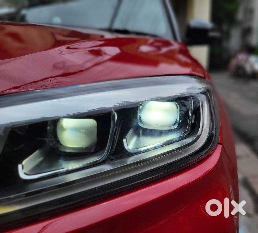 Maruti Suzuki Brezza 1.5 Zxi Plus Smart Hybrid Dual Tone, 2021, Petr..