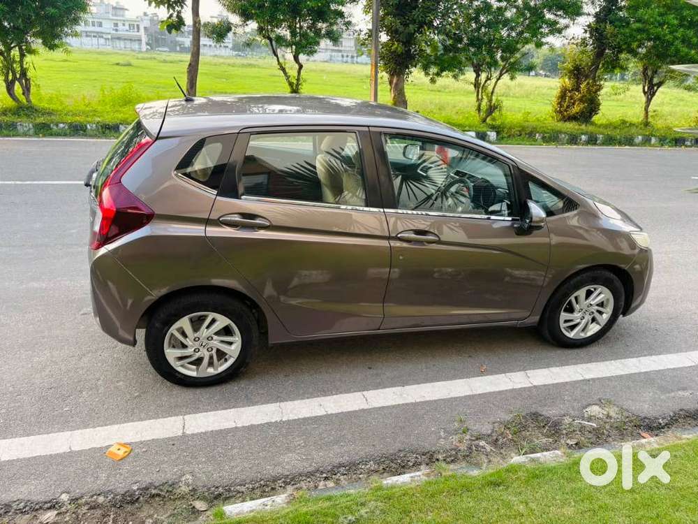 Honda Jazz V Automatic, 2015, Petrol