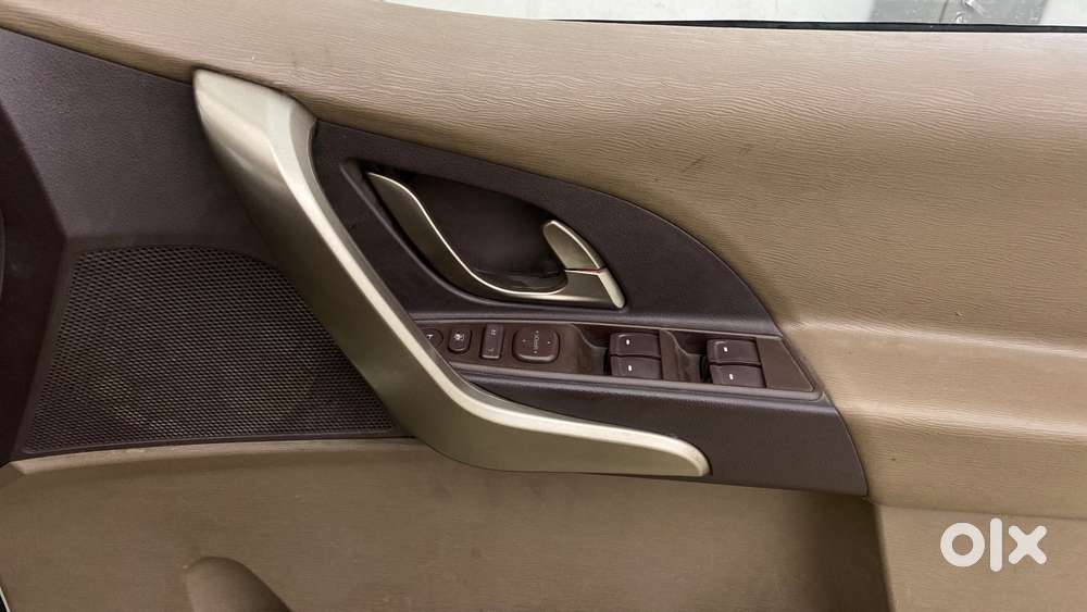 Mahindra Xuv500 W8, 2015, Diesel