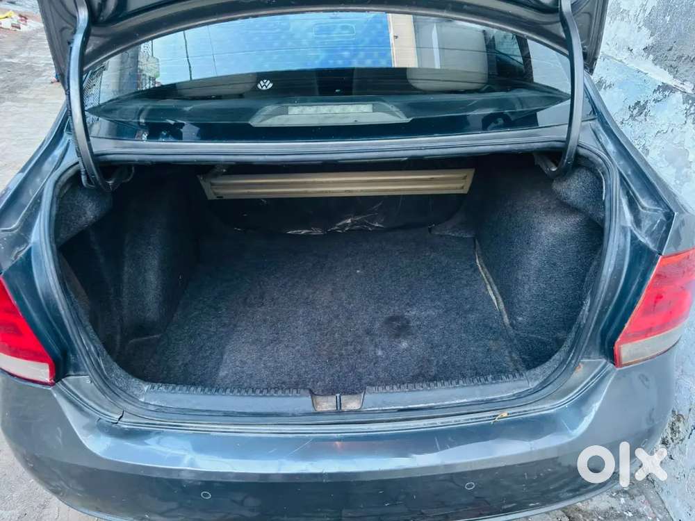 Volkswagen Vento1.6 Petrol 2013