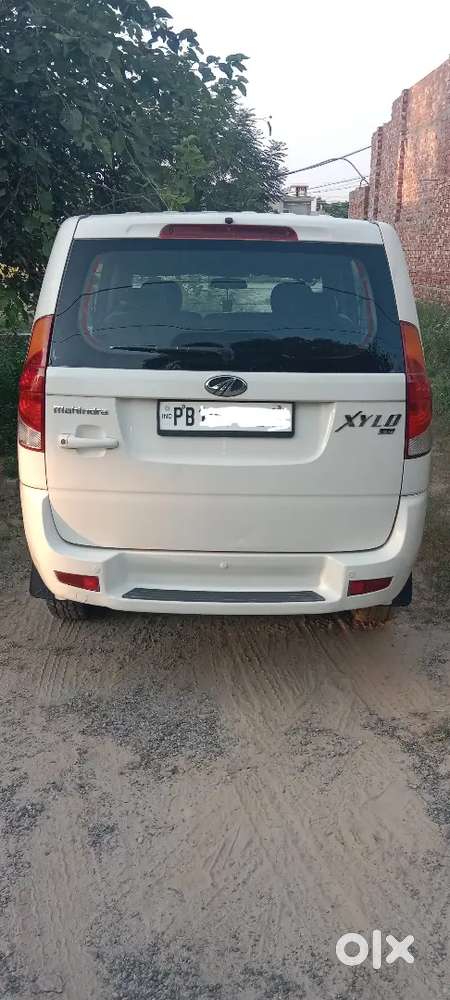 Mahindra Xylo 2010