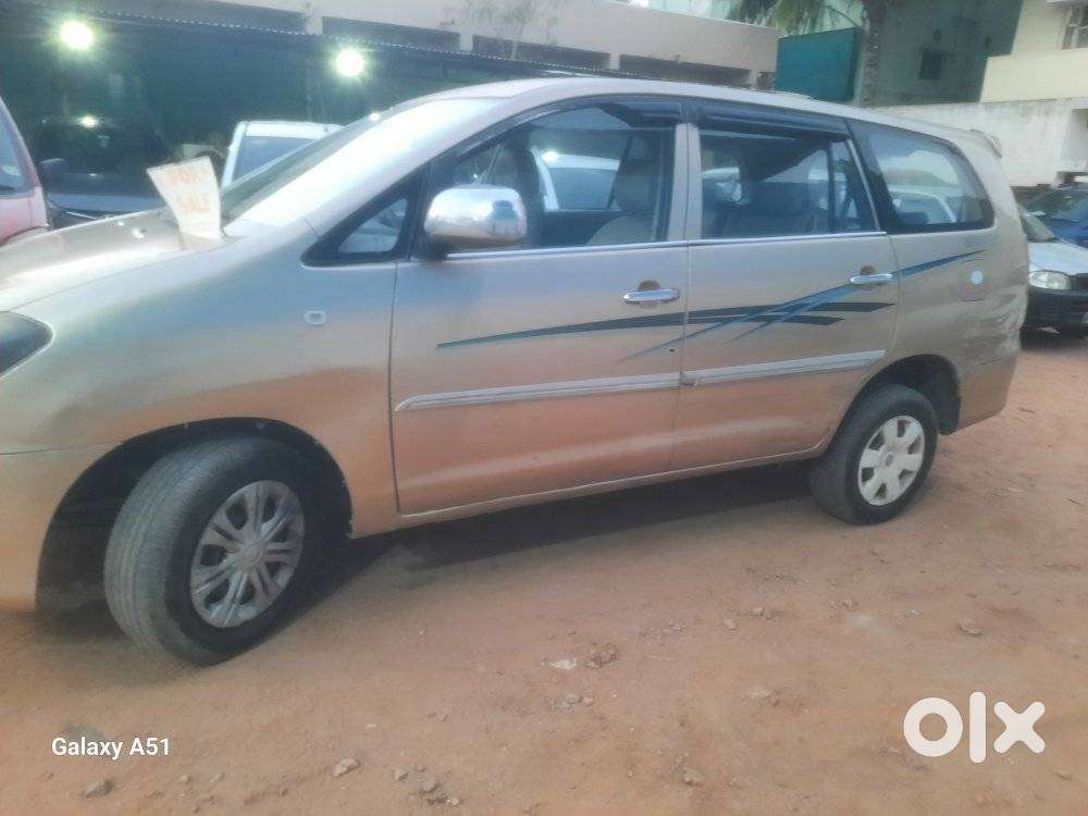 Toyota Innova 2.5 G (diesel) 8 Seater, 2005, Diesel