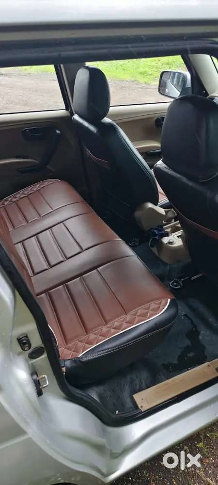 Mahindra Tuv 300 2018