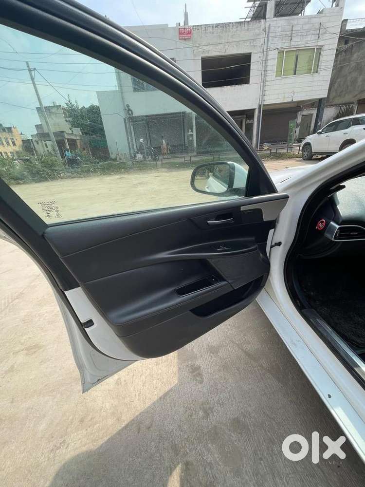 Jaguar Xe 2018 Diesel Well Maintained