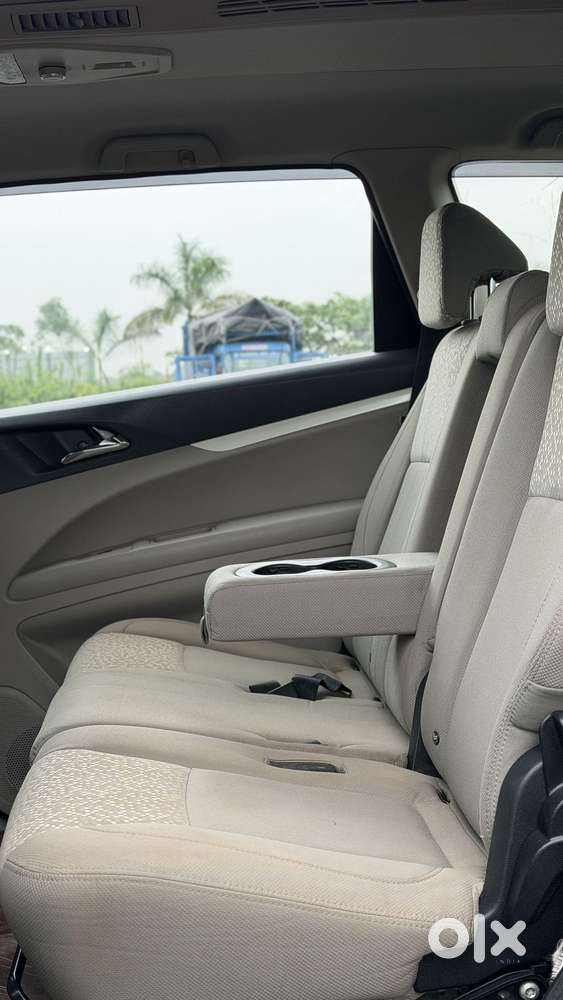 Mahindra Marazzo M6 8str, 2019, Diesel