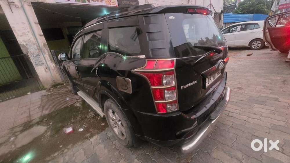 Mahindra Xuv 500 Year 2014 Black Colour