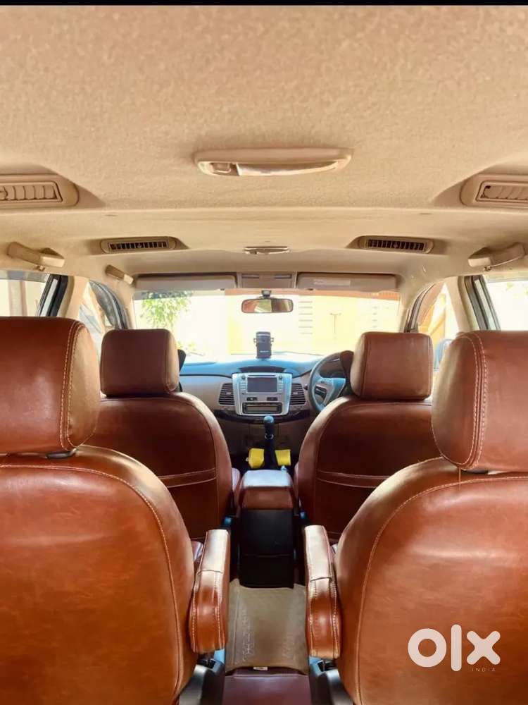 Toyota Innova 2015 Diesel Well Maintained
