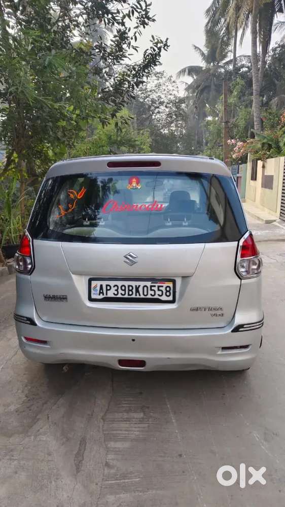 Maruti Suzuki Ertiga 2013 Diesel 142000 Km Driven