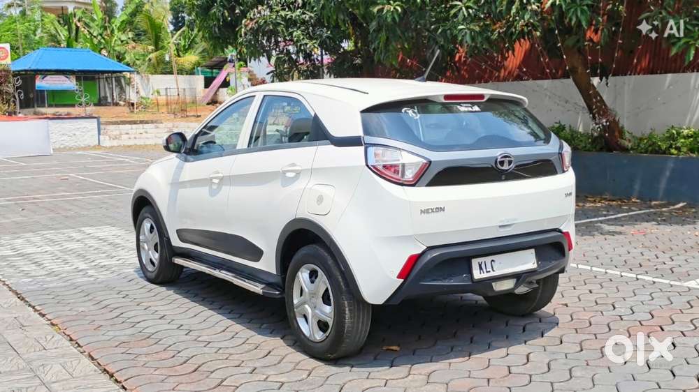 Tata Nexon 1.2 Revotron Xma, 2019, Petrol