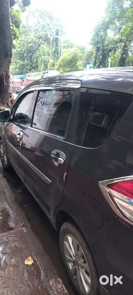Life Time Tax Maruti Suzuki Ertiga Petrol Well Maintained