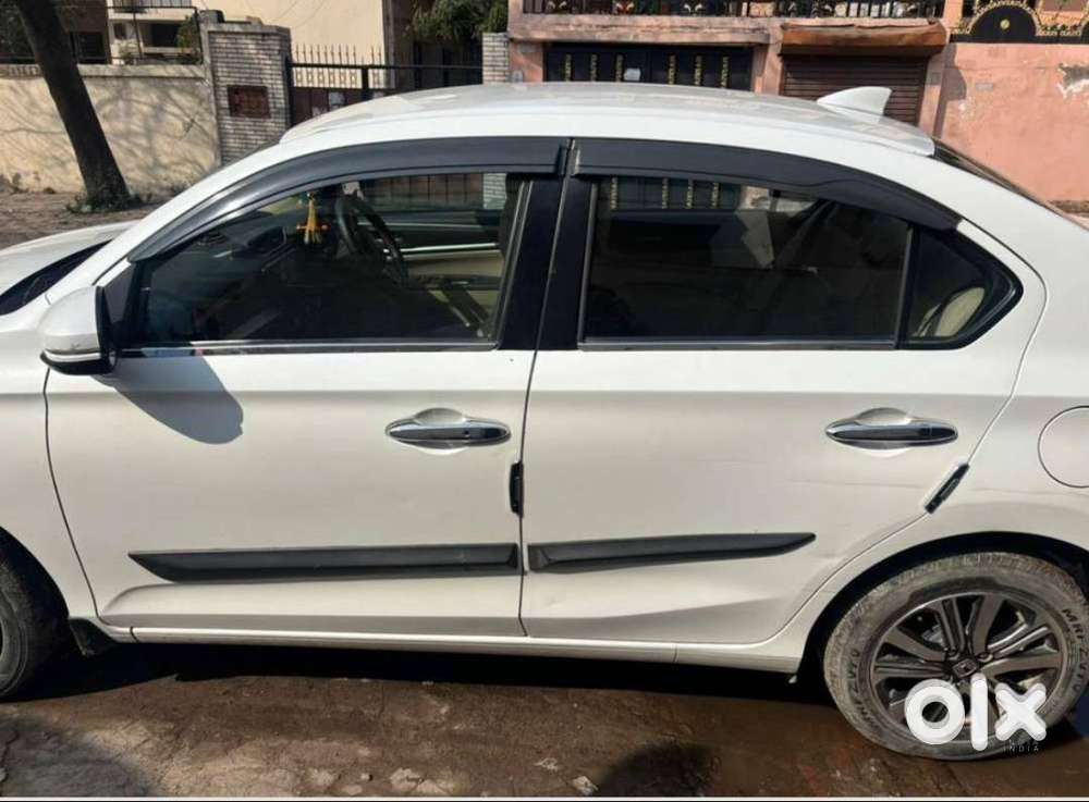 Honda Amaze 2022 Petrol 32000 Km Driven