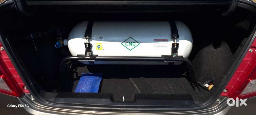 Maruti Suzuki Dzire 1.2 Vxi Cng, 2024, Cng & Hybrids