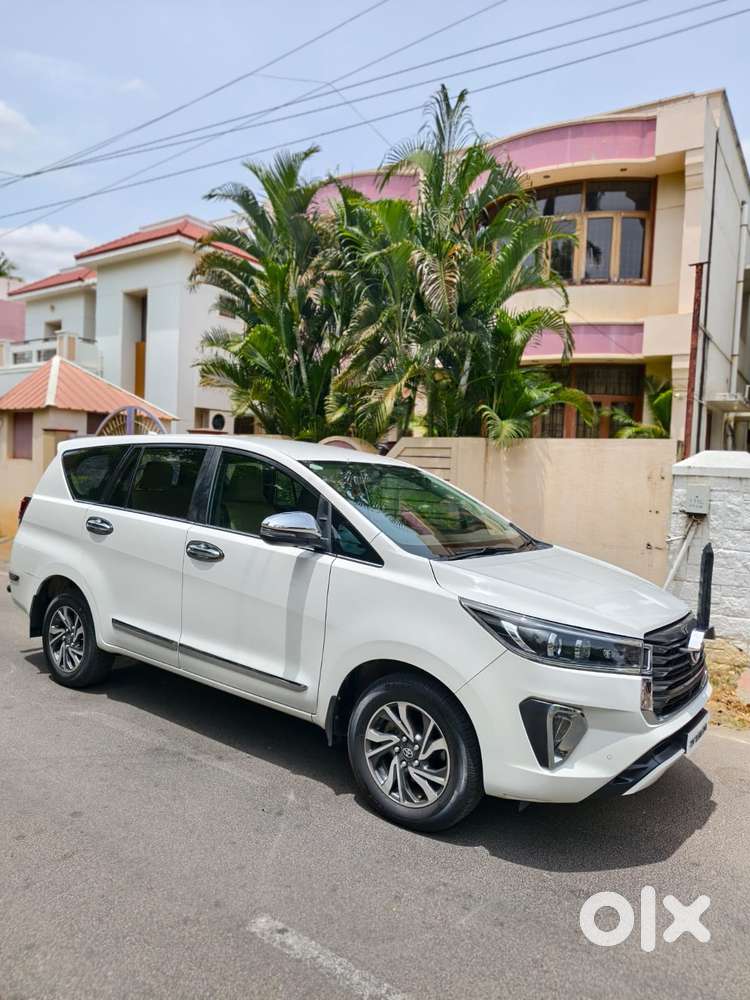 Toyota Innova Crysta 2.4 V 7 Str, 2022, Diesel