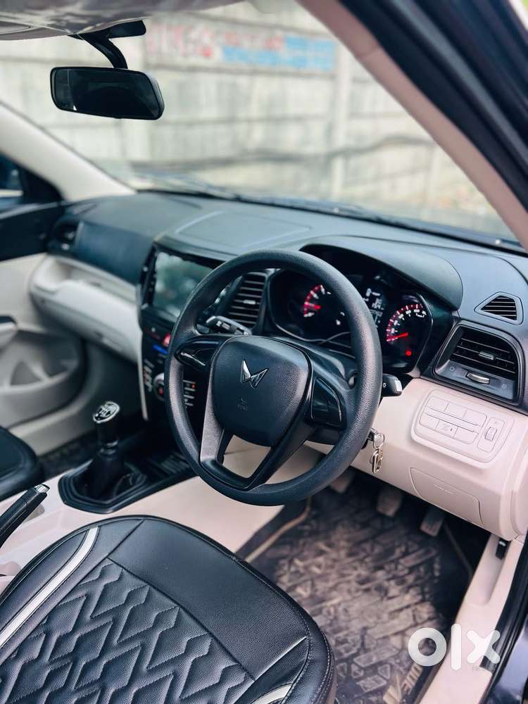 Mahindra Xuv300 W4, 2024, Petrol