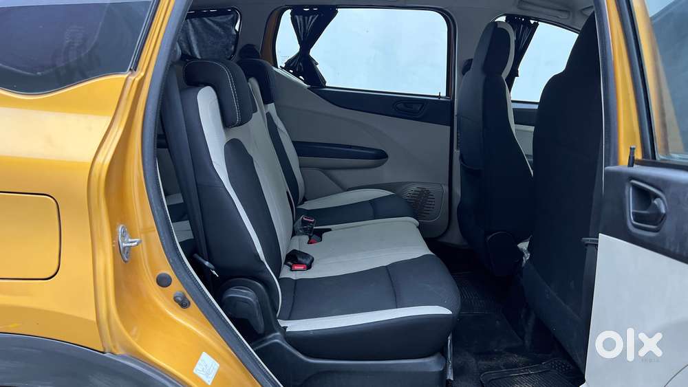 Renault Triber Rxt Easy-r Amt, 2023, Petrol