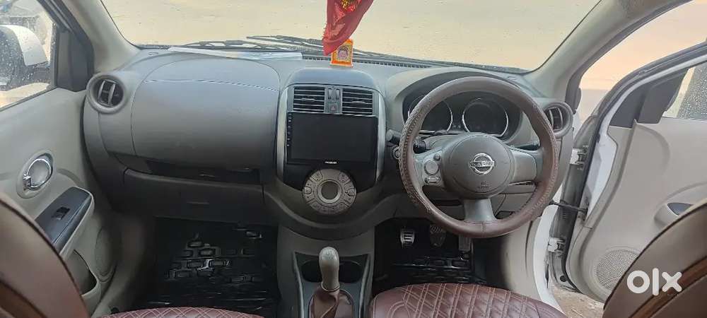 Nissan Sunny 2013