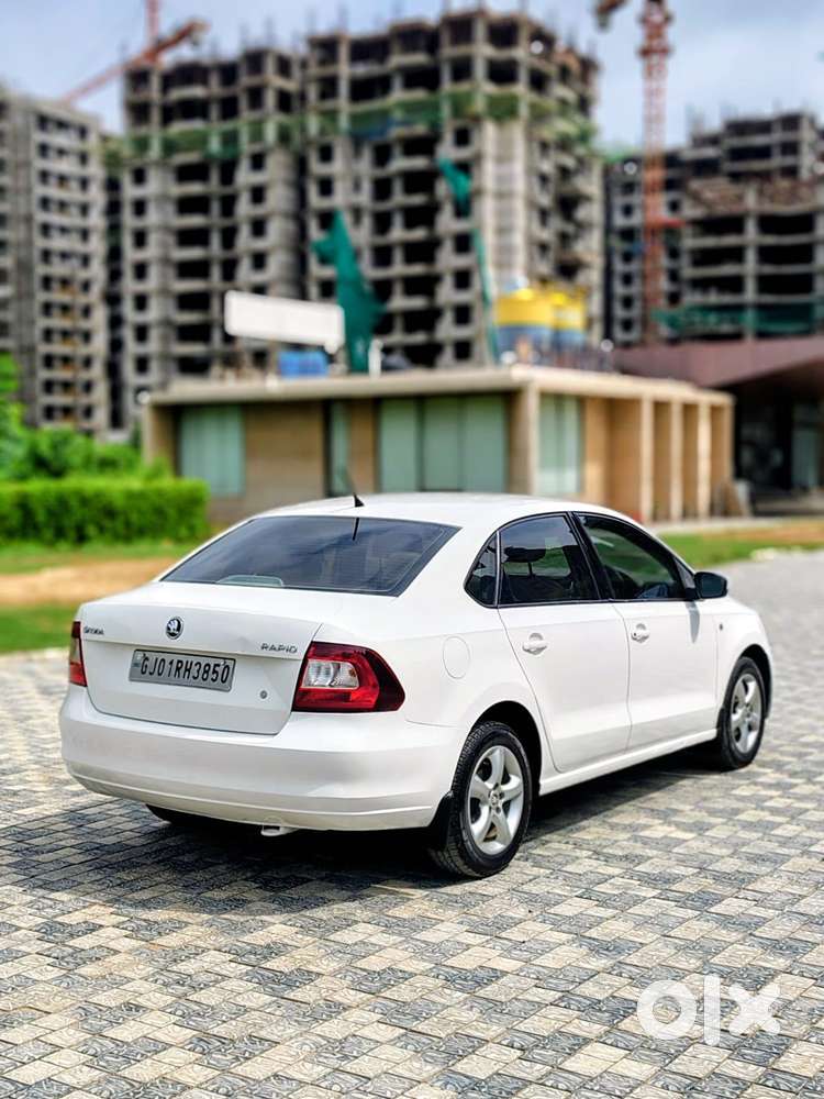 Skoda Rapid 1.6 Tdi Ambition Plus, 2014, Diesel