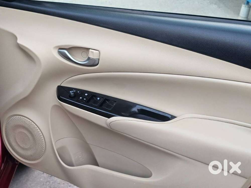 Toyota Yaris V Optional Cvt, 2019, Petrol