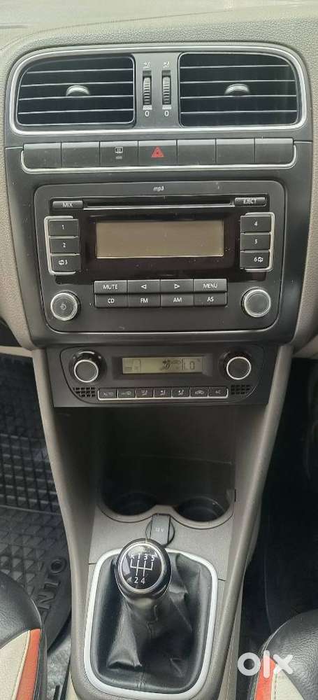 Volkswagen Vento 2010-2013 Petrol Highline, 2010, Petrol