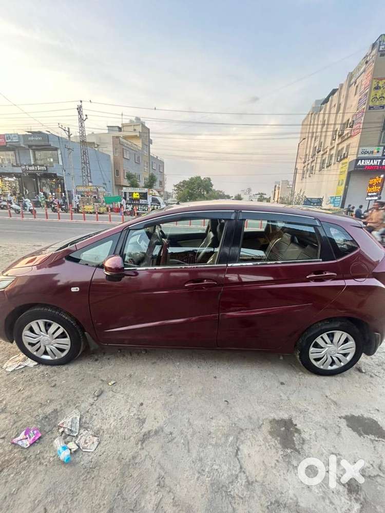 Honda Jazz 2016 Diesel Well Maintained