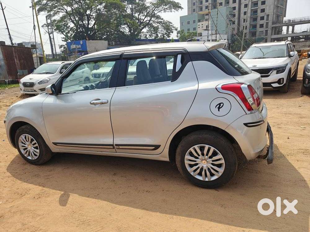 Maruti Suzuki Swift 1.2 Vxi (o), 2023, Petrol