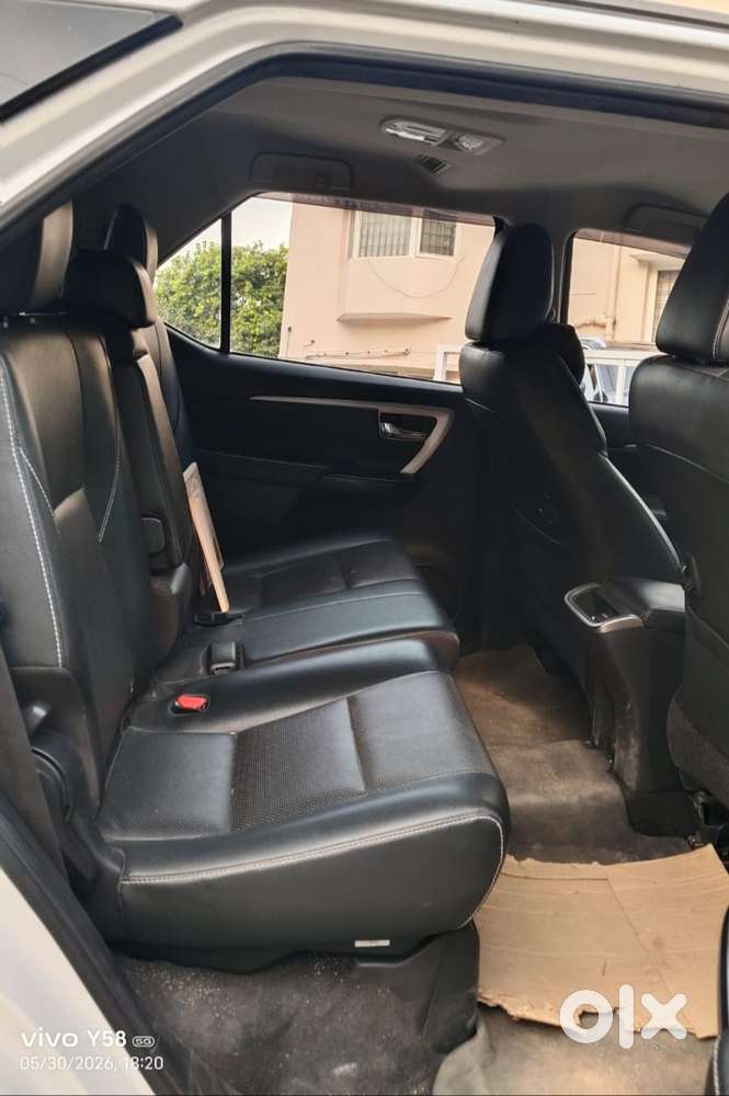 Toyota Fortuner 4x2 Mt 2.7 Petrol, 2022, Petrol
