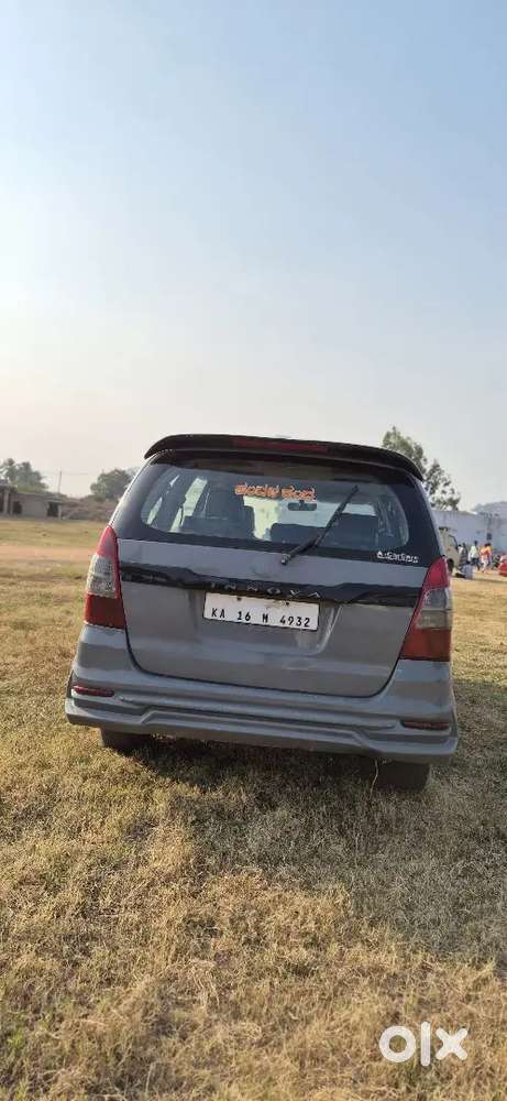 Toyota Innova 2010 Diesel 278000 Km Driven