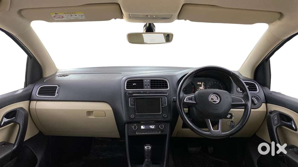 Skoda Rapid 1.6 Mpi At Style, 2017, Petrol