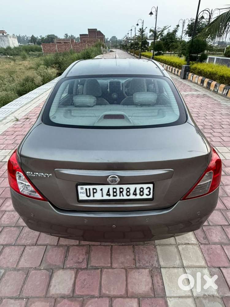 Nissan Sunny Petrol 2012