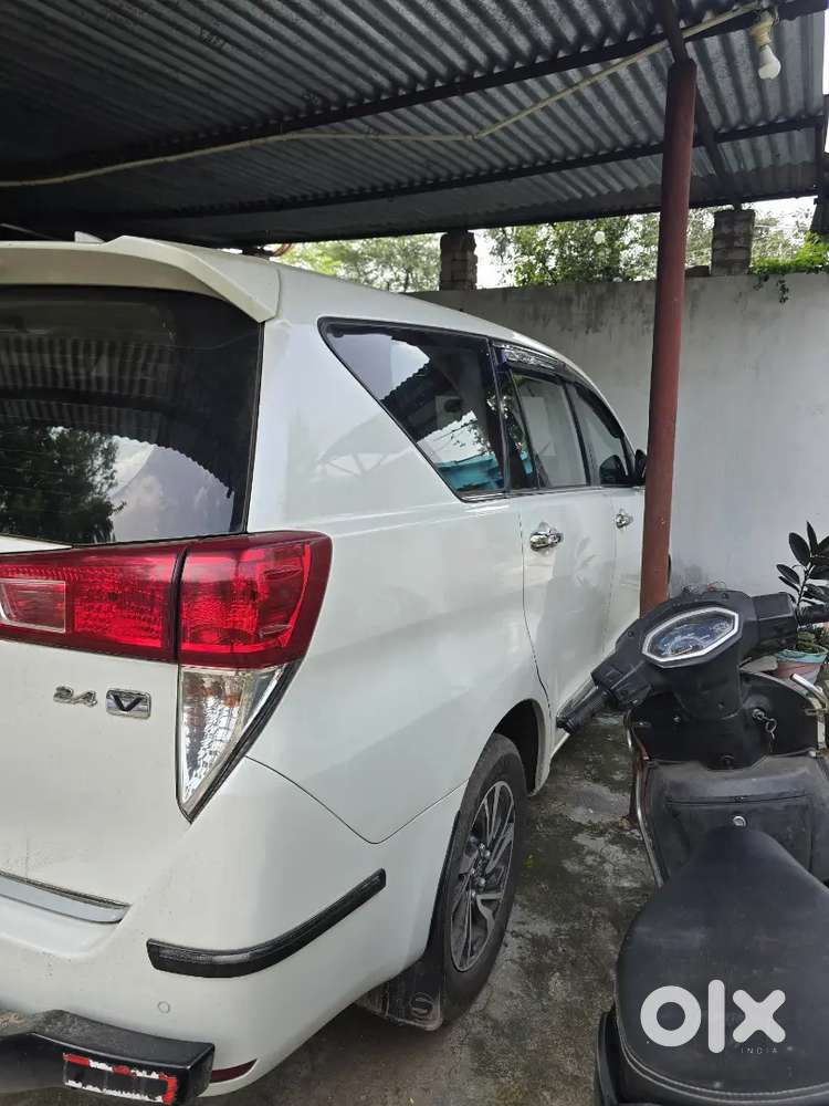 Toyota Innova Crysta 2021 Diesel Well Maintained