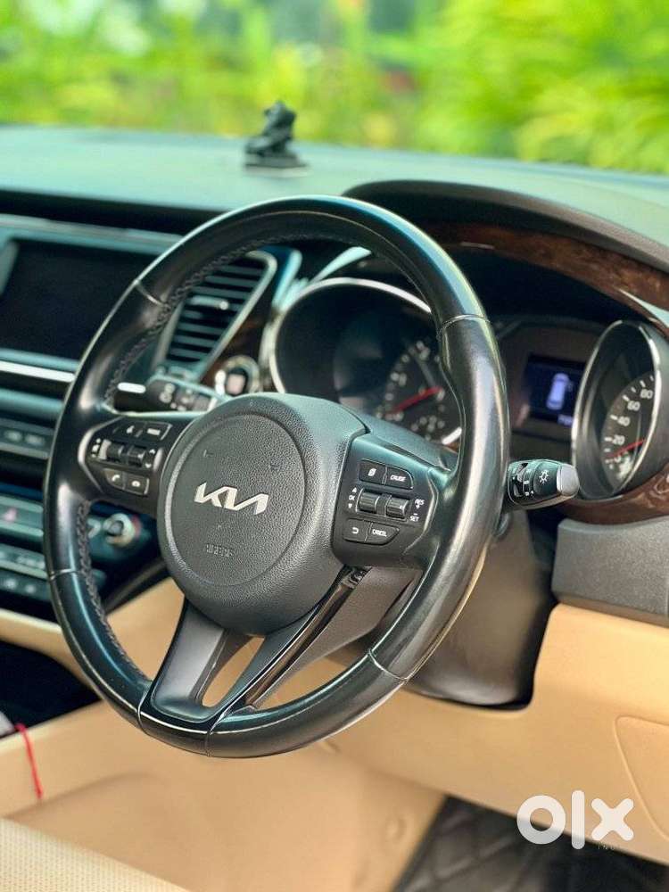 Kia Carnival Limousine Plus 7 Str, 2022, Diesel