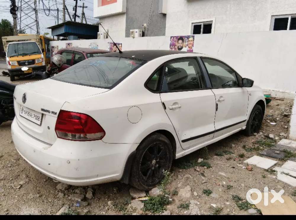 Neatly Maintained Car Diesel Orginal Pain Alloy Wheels