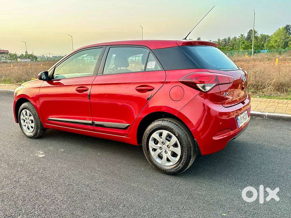 Hyundai I20 Sportz 1.4 Crdi 6 Speed Bs-iv, 2015, Diesel