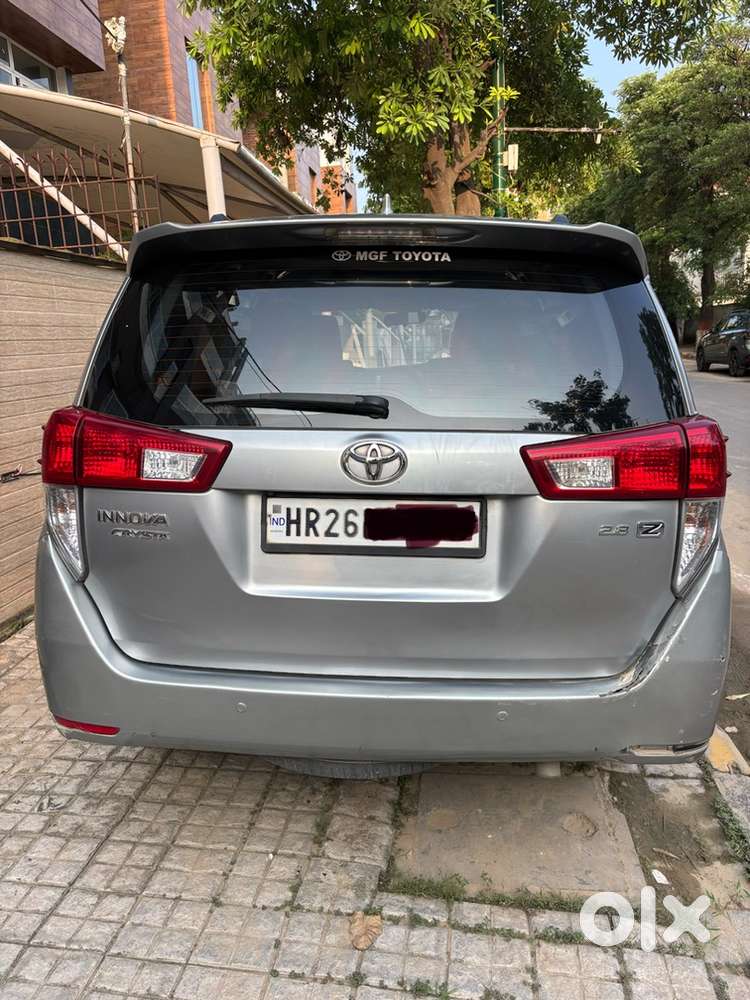 Toyota Innova Crysta 2018 Diesel 197000 Km Driven