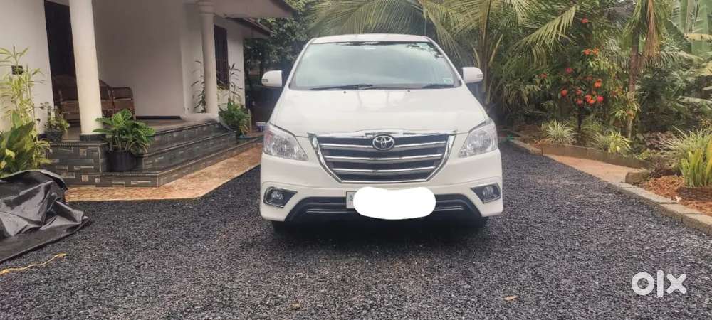 Toyota Innova 2015 Diesel 146000 Km Driven