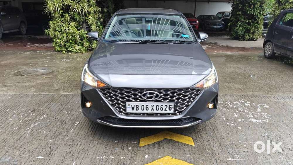 Hyundai Verna 1.5 Sx Ivt, 2022, Petrol