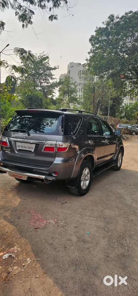 Toyota Fortuner, 2011, Diesel