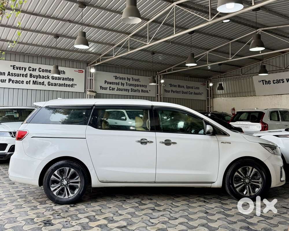 Kia Carnival Premium, 2020, Diesel