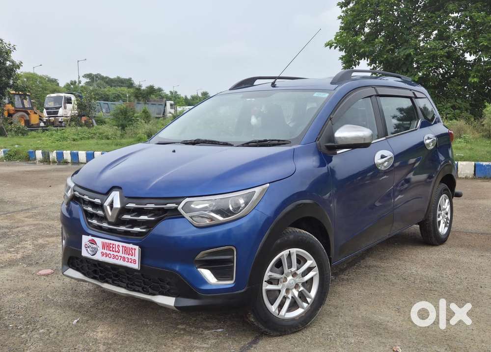 Renault Triber Rxt, 2022, Petrol