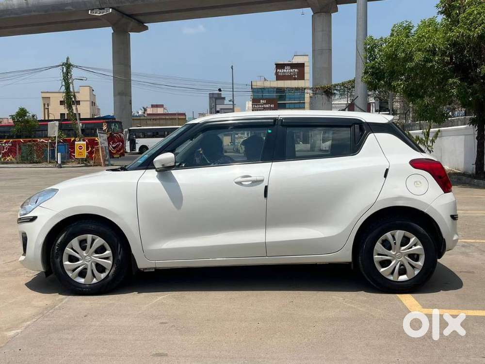 Maruti Suzuki Swift Vxi Abs Bsiv, 2020, Petrol