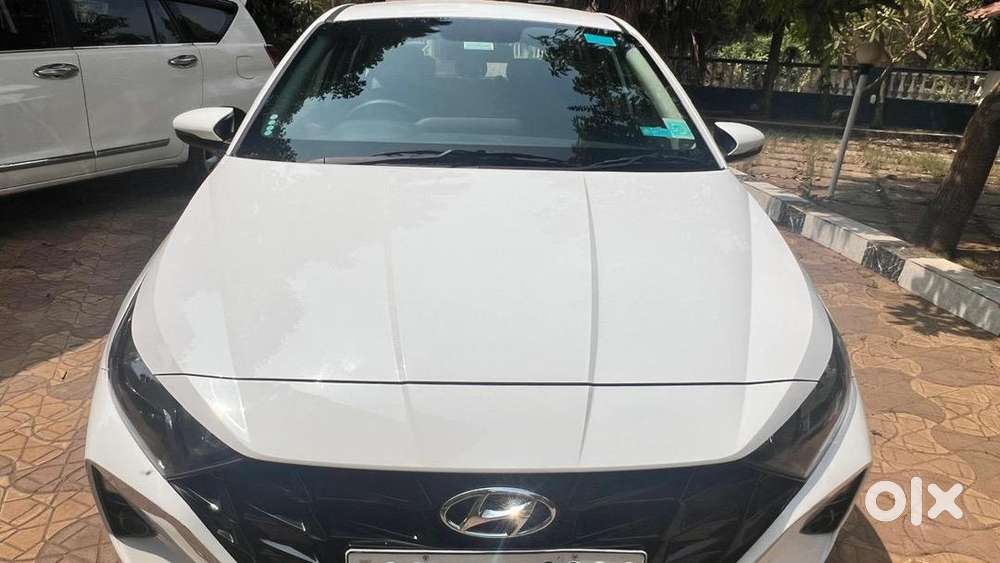 Hyundai I20 Sportz Petrol At - Excellent Condition And Under Warranty