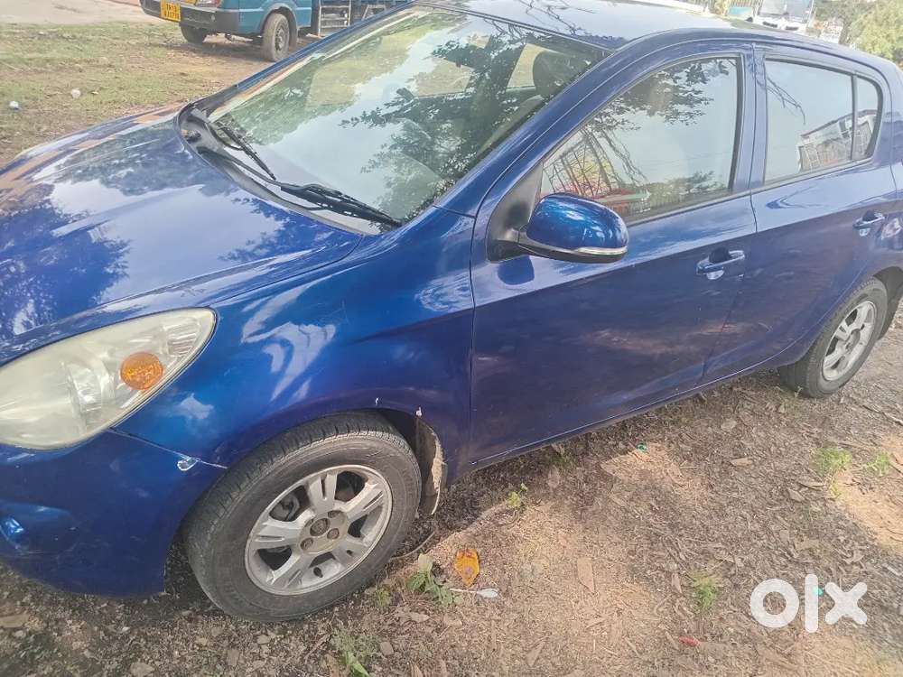 Hyundai I20 Sportz Petrol 2011