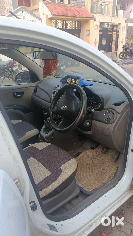 Hyundai I10 Sportz 2011 Manual Petrol