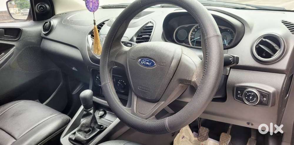 Ford Figo, 2016, Petrol